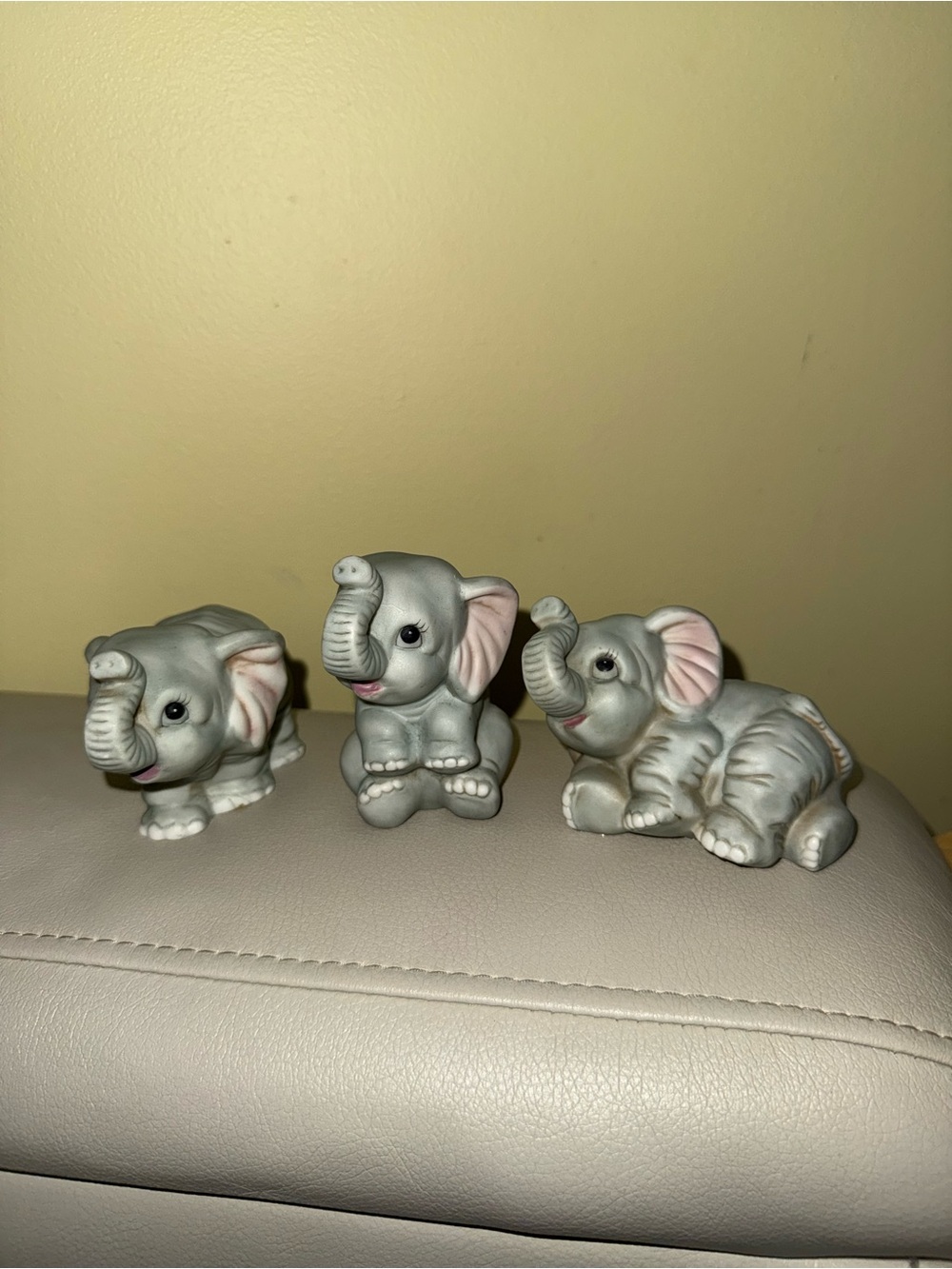 Homco Gray and Pink Elephant Figurine Trio Wall Decor